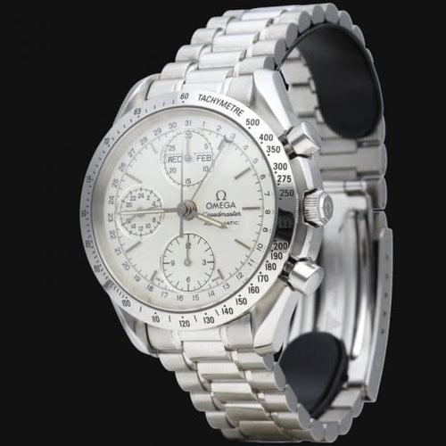 Montre Omega Montre Speedmaster Day Date Chronograph 58 Facettes MT43755