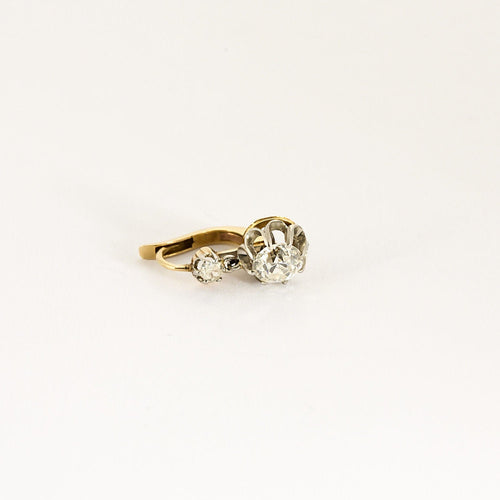 Boucles d'oreilles Boucles d'oreilles dormeuses en or jaune, platine, et diamants 58 Facettes B250448
