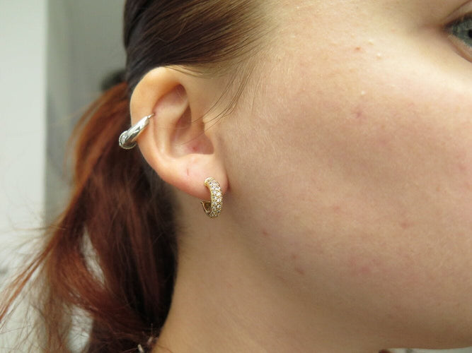 Boucles d'oreilles boucles d'oreilles creoles CARTIER etincelle or jaune 18k pavees s 58 Facettes 270594