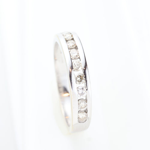 Bague 56 Alliance - Bague alliance en or blanc 18k et diamants 58 Facettes 130023
