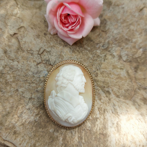 Broche Broche camée « shakespeare », 19è, anglaise, or et coquillage 58 Facettes 89