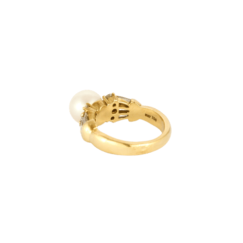 Bague en or jaune 18 carats avec perle blanche et diamants