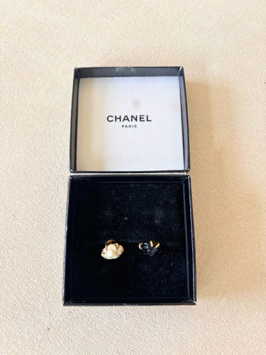 Boucles d'oreilles Boucles d'oreilles CHANEL Camélia 58 Facettes WC-2025-2135