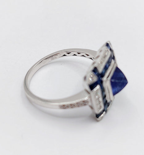 Bague Art Déco Platine, saphir pain de sucre et diamants, Branar Paris 58 Facettes A06224