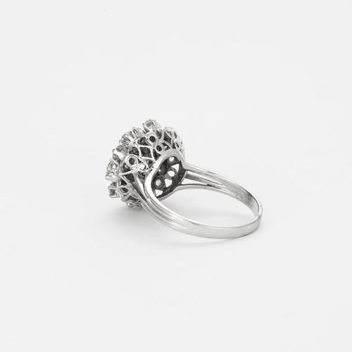Bague 52 Bague or gris ornée de diamants 58 Facettes GU63