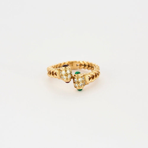 Bague 52 Bague vintage en or jaune, diamants, rubis et émeraudes. 58 Facettes