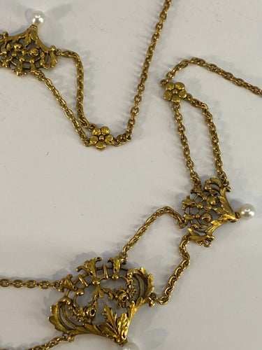 Collier Collier draperie en or 18 carats et perles, travail français vers 1880 58 Facettes AB37