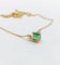 Collier Collier et pendentif vintage or jaune et émeraude en sertis griffes 58 Facettes A05509