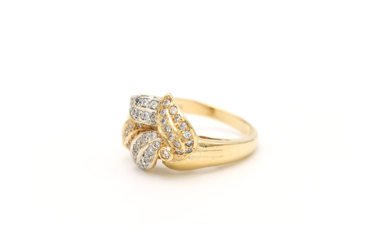 Bague 56 Bague contemporaine en or jaune, or blanc, sertie de diamants (0.394ct) 58 Facettes B646