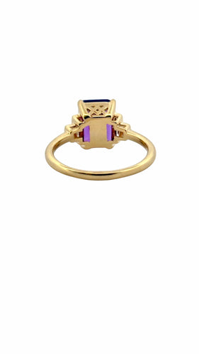 Bague Bague en or 18 carats , améthyste et diamants 58 Facettes