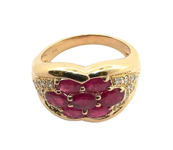 Bague 58 Bague vintage en or jaune , rubis et diamants 58 Facettes