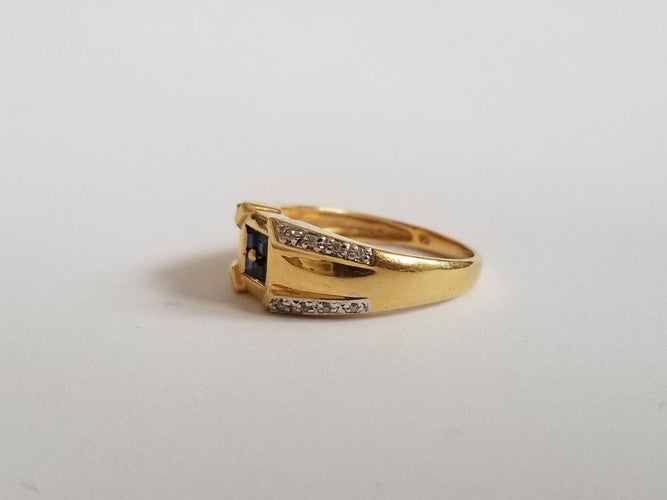 Bague 53 Bague or jaune saphirs et diamants 58 Facettes