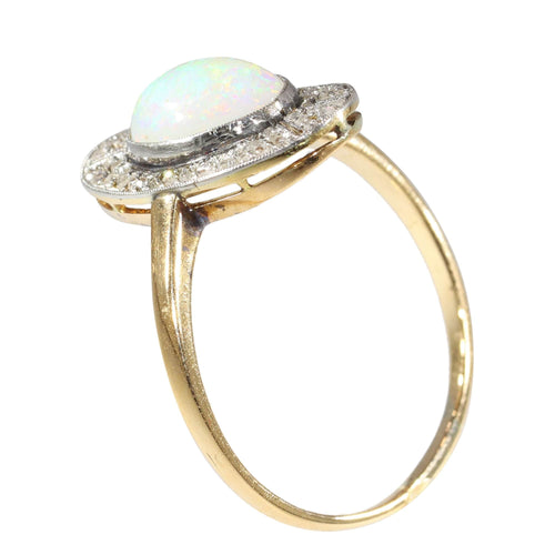 Bague 59 Échos du passé : une expérience intemporelle avec une bague en opale 58 Facettes 24332-0040