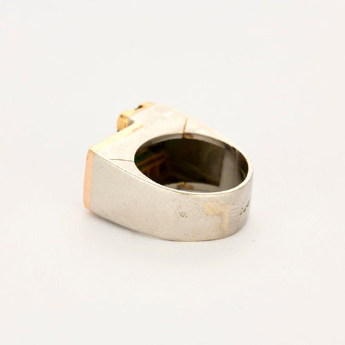 Bague 47.5 Bague Tank platine, or jaune, rubis, émeraude et diamants 58 Facettes 250212