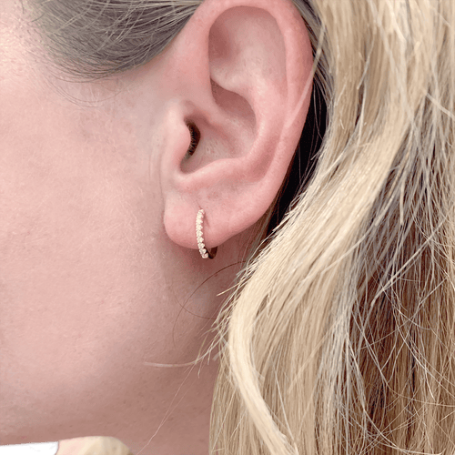 Boucles d'oreilles Paire de petites créoles en or rose, diamants. 58 Facettes 34292