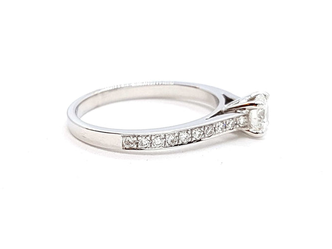 Bague 53 Bague solitaire en or blanc 18 carats et diamants 58 Facettes 578713RV