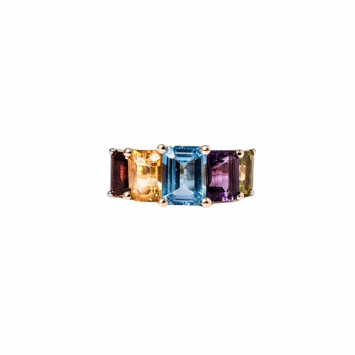 Bague 52 Bague en or jaune et pierres fines 58 Facettes