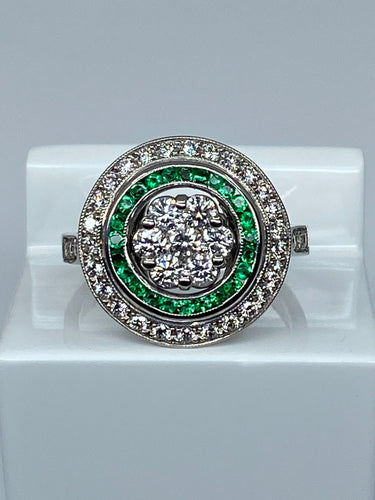 Bague style Art Déco Diamants Emeraudes