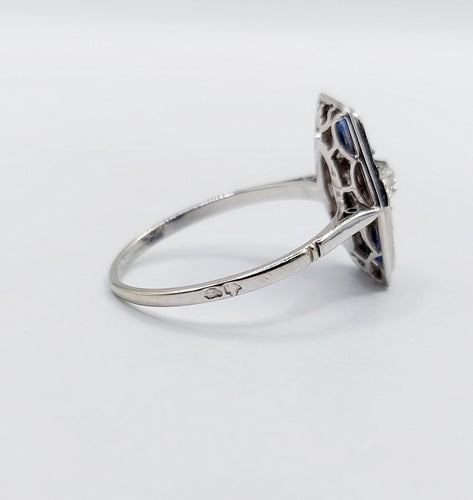 Bague 54 Bague marquise art deco or blanc 18k et platine ornée de diamants taille roses et de saphir calibrés dans une monture géométrique 58 Facettes A04970
