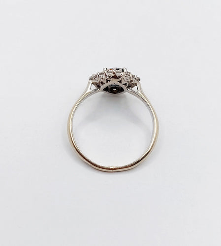 Bague 51 Bague marquise style art déco or blanc ornée d'un saphir naturel et de diamants taille brillants 58 Facettes A04625
