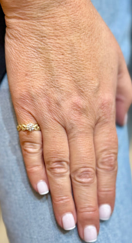 Bague 47 Solitaire en or jaune et diamants, feuilles de 58 Facettes