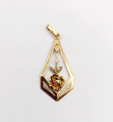 Pendentif Pendentif Art Déco or rose orné d'une perle (circa 1920) 58 Facettes A06040