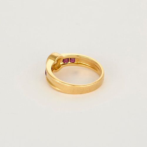 Bague 53.5 Bague or jaune, diamant et rubis de syhtèse calibrés 58 Facettes SOI31412