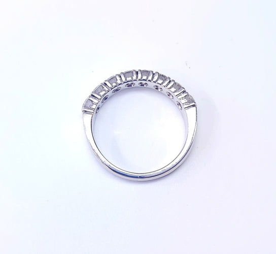 Bague 54 Bague demi-alliance sertie de diamants en or blanc 18k 58 Facettes Al.Demi.B.1ct.DV