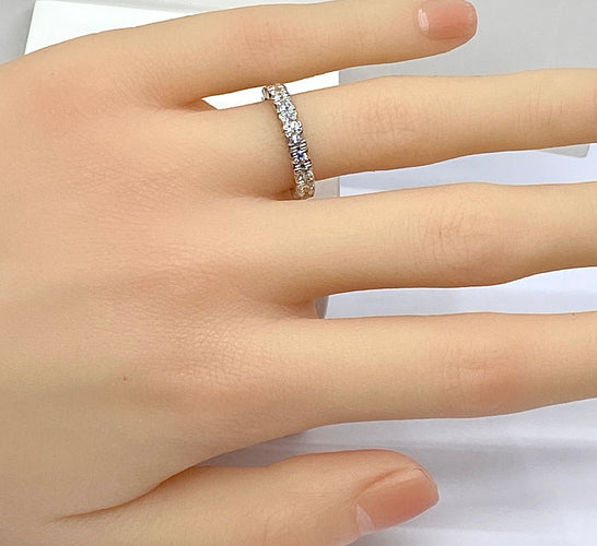 Bague 49 Alliance en platine sertie de 19 diamants 58 Facettes AB589