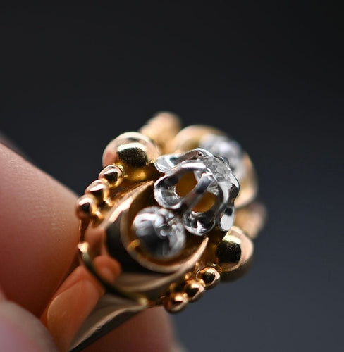 Bague Bague de style Art Déco en Or Jaune 18 Carats avec Trois Diamants de 0,7 Carat 58 Facettes