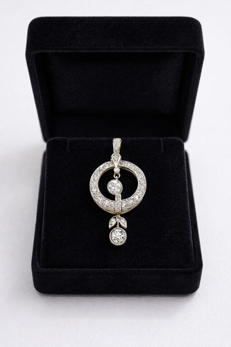 Pendentif Pendentif circulaire en or blanc avec diamants 58 Facettes 50374