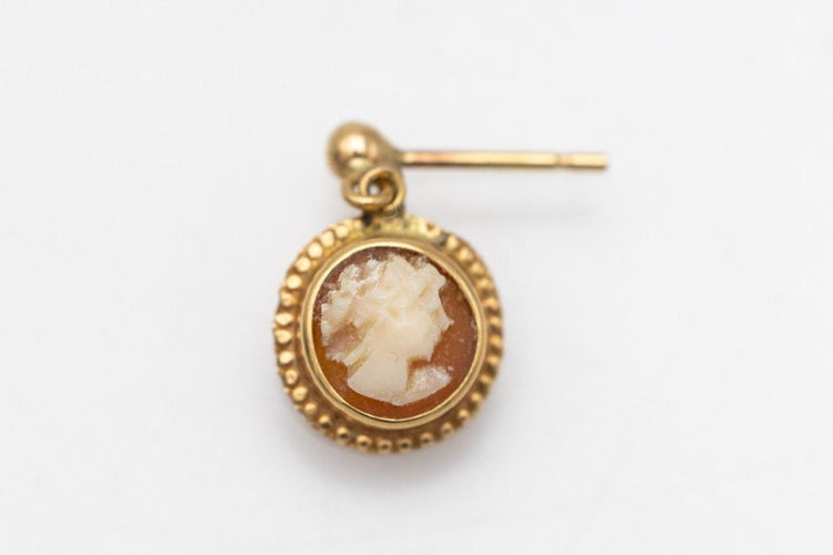 Parure ancienne en or, bague et boucles d'oreilles avec camée, Suède.