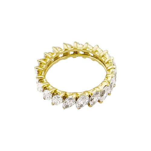 Bague 50 Alliance or jaune et diamants navette. 58 Facettes 35257