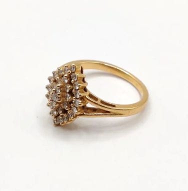Bague 53 Bague Marquise Vintage en or jaune ornée de diamants 58 Facettes