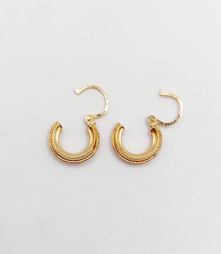 Boucles d'oreilles Mini créoles style Art Déco or rose finement travaillées 58 Facettes A06269