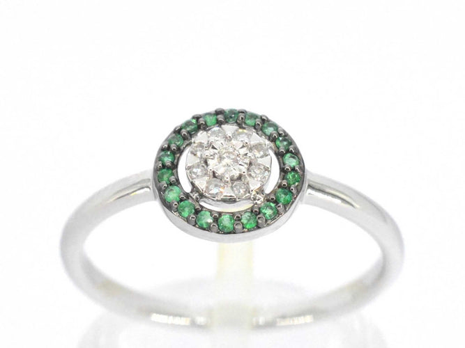 Bague Bague en or blanc avec diamants et émeraude 58 Facettes 2313