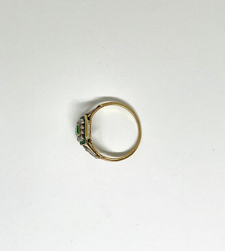 Bague 57 Bague Art Deco or jaune émeraudes et diamants 58 Facettes