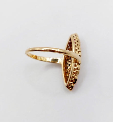 Bague 56 Bague marquise art deco or rose 18k diamant taille ancienne, diamants tailles roses, rubis et saphirs (circa 1920) 58 Facettes A05470