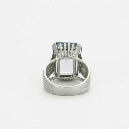 Bague 53 Bague or gris ornée d'une aigue marine 58 Facettes GU51