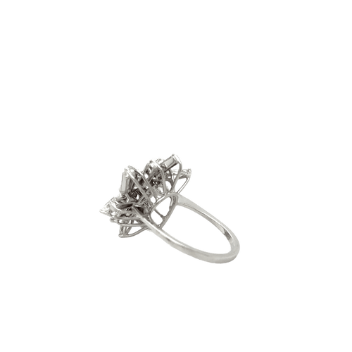 Bague 53 Bague Cocktail années 70 or blanc rubis diamants 58 Facettes 1.0002595/7