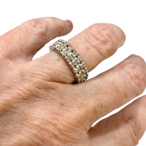Bague Bague pour femme au design classique, en or blanc avec diamants 58 Facettes Q798(461)
