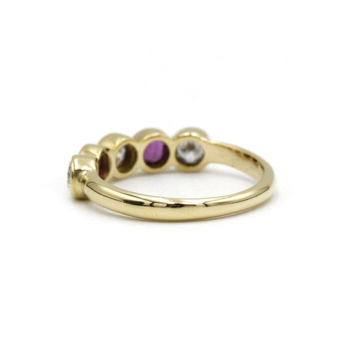 Bague 51 Bague or, diamants et rubis 58 Facettes 1064