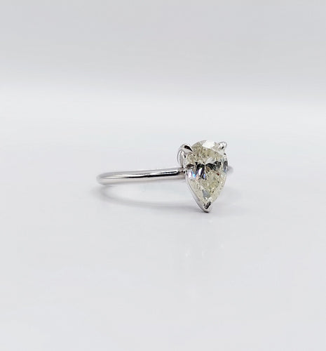 Bague 48.5 Bague solitaire or blanc et diamant Fancy Light Yellow, certificat AIG 58 Facettes A05697