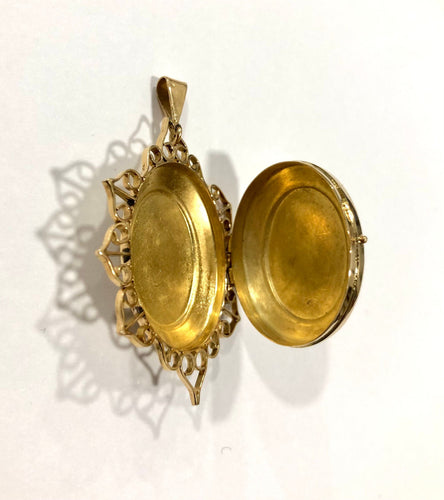 Pendentif Pendentif porte-souvenir ancien or jaune 58 Facettes