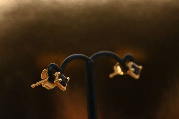 Boucles d'oreilles Boucles d'oreilles saphir bleu taille princesse en or 18 carats 58 Facettes