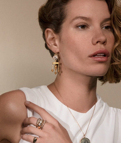 Boucles d'oreilles Boucle d’oreille unique néo-étrusque en or jaune 18kt 58 Facettes