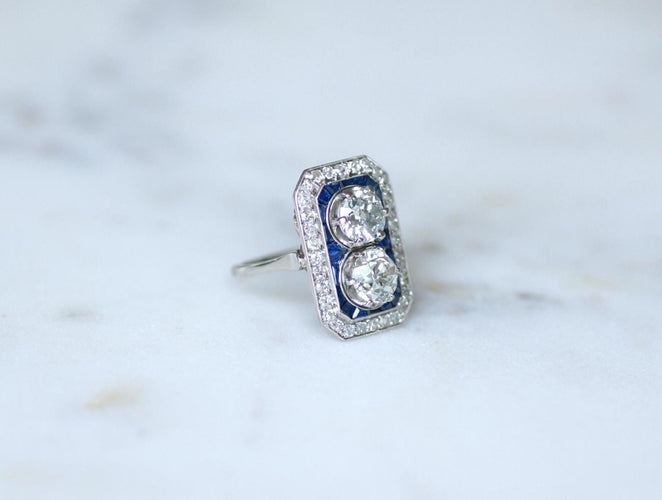 Bague 49 Art Déco - Bague rectangulaire diamants et saphirs calibrés en platine 58 Facettes
