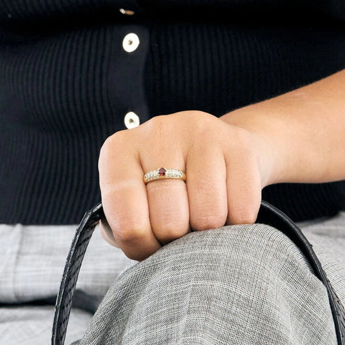 Bague 52.5 Bague jonc en or jaune 18 carats avec rubis et diamants 58 Facettes 58FC157