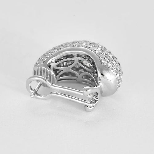 Boucles d'oreilles Demi-créoles - Boucles d’oreilles pavées de diamants en or blanc 18K 58 Facettes 58FC140