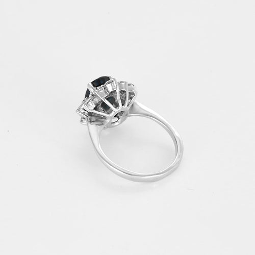 Bague 47.5 Bague marguerite en or blanc 18K, saphir 1,05 ct et diamants 58 Facettes 58FC171